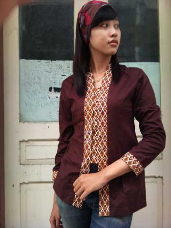 ... May 2011 at 350 × 467 in Baju Batik Modern Model